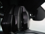 【ルームミラー一体型ETC】BMWといえばルームミラー一体型のETC。ドライバーから差し込めるかたちになっておりますので、差し忘れの際も慌てずにご利用いただけます。