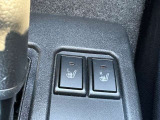 パートタイム4WD/ナビ/地デジ/バックカメラ/シートヒーター/ETC/スマートキー/アクセサリーソケット/クルーズコントロール/純正アルミホイール/取扱説明書/メンテナンスノート