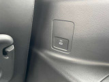3列目用にUSB充電ポートも装備されております。