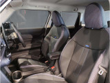 室内は大変綺麗に扱われており、タバコも吸われていない為、車両以外の臭いは感じられません。禁煙車両をご希望の方はこちらのお車をお奨め致します。
