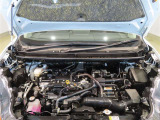 1500ccガソリンエンジン+モーターのハイブリッドです。
