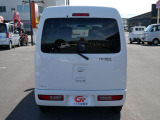 清潔感と高級感を兼ね備えたホワイトの車体色です。掲載情報以外にも気になる点がございましたら、お気軽にお問い合わせください!