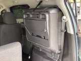 アイデア次第でいろいろな使い方ができる広くて使い勝手のいい荷室。