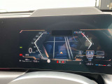 『運転』に対するBMWのこだわりはメーターパネルにも表れております。視野性の良いメーターパネルは疲労感の軽減と、運転の楽しさをもたらしてくれます。