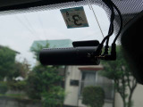 純正ドラレコ搭載。安心して運転いただけます。