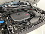 BMWを熟知したメカニックによる100項目の点検・整備を行います。不具合箇所、交換時期に達している部品に関しましては、全て当社負担で交換してからのご納車となります。