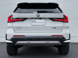 BMW専門のメカニックが、100項目にも上るポイントを徹底的にチェック。交換基準に達した部品があれば、弊社負担にて交換後、お客様へご納車致します。