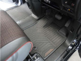 お立ち寄りいただく際は、事前にご連絡をお願いします。お目当てのお車が商談中や売約となることもございます。ご確認いただいてから、お立ち寄りください。