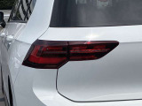 点検整備:ご納車前に&rdquo;Das WeltAuto&rdquo;独自の「点検チェック項目シート」により、部品や機能に関する全71項目もの厳しいチェックを実施します。