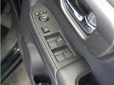 ◆パワーウィンドウスイッチ◆運転席から全席の窓の開閉操作を行うことが出来いつでも換気ができます!