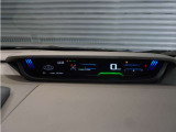 【メーター】わかりやすく情報を整理したメーターディスプレー。多彩な情報を見やすく、わかりやすさを徹底。