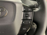 レーダークルーズコントロール(車速追従機能)付きです。車速に応じて追従支援してくれるので、ロングドライブも快適です。詳細は販売店スタッフまでおたずねください。