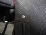 ◆ISOFIX◆シートベルトいらずでチャイルドシートと固定金具を連結するだけでガッチリ固定できます。