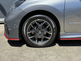 左前ホイール