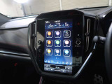 大型センターモニターです。こちらから車両の設定やオーディオ、ナビゲーションなどの設定が出来るようになっています。
