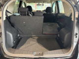 積載性が広がるシートアレンジ。倒し方や可動域、荷室の広がりが分かり、使い道を想像できます。
