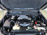 2400ccディーゼルエンジンです。