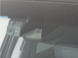 ◆Honda SENSING◆ カメラ等装置で精度の高い検知能力を発揮、安全運転を支援します。ステアリング上のコントローラーに注目!