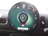 BMW・MINI認定中古車には2年間または1年間の無料保証を付帯。ご購入後も安心して、BMWならではの走りをお楽しみいただけます。