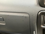 ☆アウトレット車☆ダッシュボードに穴が開いておりますが走行や機能に問題はありませんが詳細は車両状態評価書をご覧いただくか、スタッフまでご確認くださいませ。