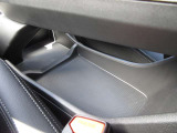 専門教育を受けた営業スタッフがお車選びからご購入後のケアまで丁寧にサポート。ご希望条件にぴったりの一台をご提案します。