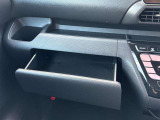 テッシュBOXはここ!