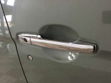 ☆ ★ ☆ ★   納 得 の 内 外 装 仕 上 げ 済 み 車   ☆ ★ ☆ ★トラストでは外装の修理はもちろん、内装汚れやシートシミの除去、フロアマットの洗浄等行ってから販売しております!