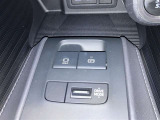 電動パーキングブレーキを搭載。スイッチ操作でパーキングブレーキを作動・解除することが可能ですので、操作の力が不要ですよ♪
