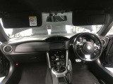 トヨタの高品質Car洗浄ブランドまるまるクリン済み!フロントシートを取り外して徹底クリーニング!