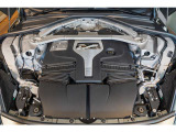 4.0L V8ツインターボエンジン搭載軽快かつパワフルな走りを存分にお楽しみください