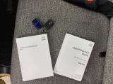 取扱説明書&点検整備記録簿付き!!中古車選びのマストアイテム。キーは2本になります。