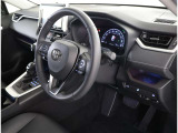 見通しのよいすっきりとした視界で、誰でも運転しやすいです。運転のしやすさは疲れにくさにも繋がりますよ♪
