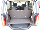 ◆定員乗車時のカーゴルームです。普段のお買い物の荷物やたくさんの収納が可能です。