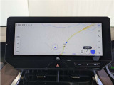 純正ナビを装備。タッチパネル式で使いやすく、お出かけもラクラクです。