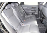 当店は全車『ロングラン保証』付!(1年間、距離無制限 HV車はHV保証付) 別途延長保証もご用意しております♪ ぜひ現車を確認にご来店ください