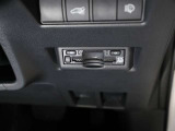 ETC車載器が搭載されているので、高速道路の乗り降りもノンストップで通過できます♪