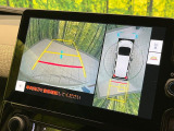 【パノラミックビューモニター】専用のカメラにより、上から見下ろしたような視点で360度クルマの周囲を確認することができます☆死角部分も確認しやすく、狭い場所での切り返しや駐車もスムーズに行えます。