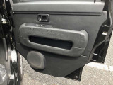 パワーウィンドウのスイッチです。運転席に居ながら運転席、助手席窓の開け閉めのコントロールできますよ!