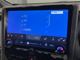 ディスプレイオーディオを装備。スマホとクルマをつなぐことで、これまでのナビに加えて、いろんなサービスが楽しめます。