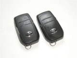 【スマートキー】簡単便利機能♪キーを取り出さずにドアを施錠&解錠。クルマの始動も可能です。