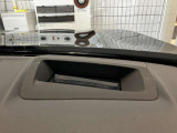 エンジンやミッション、ブレーキなどの主要部品は、ご購入後2年間、走行距離に関係なく保証します。修理が必要な場合は工賃まで含めて無料で対応。※消耗品、油脂類と液類ゴム部品全ての社外品は保証の対象外です。