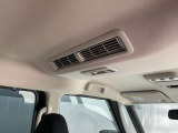 ルーフに取り付けたファンで空気を効率的に循環させることで室内空間の温度を均等に保ち心地良い車内♪