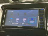 多彩な入力ソースに対応し、お好みの音楽を高品質で楽しめます。スマートフォン連携も可能で、デジタルライフとの連携もスムーズです。