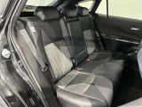 ゆとりある広々とした車内空間は、ドライブを始め買い物やレジャーなど、幅広く活躍します。一人でもみんなとでもお出かけを楽し