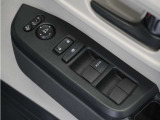 ◆パワーウィンドウスイッチ◆運転席から全席の窓の開閉操作を行うことが出来いつでも換気ができます!