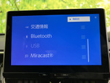 ナビゲーションシステムを搭載。目的地設定もスムーズに行え、安心してドライブをお楽しみいただけます。スムーズなルート案内で、快適なカーライフをサポートします。