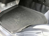 フロアマット標準装備!車内を清潔に保ちます。
