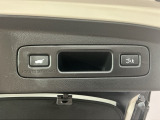 【電動リアゲート】トランクスイッチや純正リモコンなどボタン一つで簡単スムーズに開閉できます♪