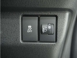◆VSA◆横滑り防止装置が装備されています。コーナーリング時の横すべりを抑える機能と、車両の急激な挙動変化を抑える機能で、安定した走行を実現しています。運転に安心とゆとりが出来ます。