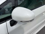 デザイン性だけでなく、ドライバーの巻き込み防止など安全運転をサポート致します!周囲からの視認性にも優れていて安心です!